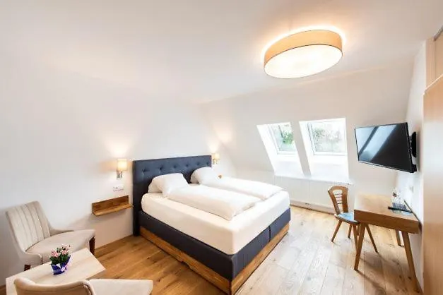 Posthansl L Sernau 1 Accommodatie bij particulieren